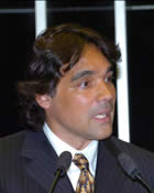 fotografia do senador